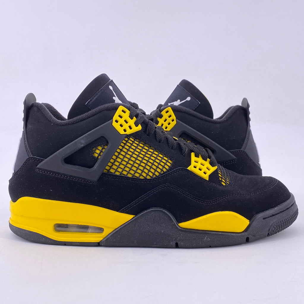Air Jordan 4 Retro "Thunder" 2023 Used Size 10