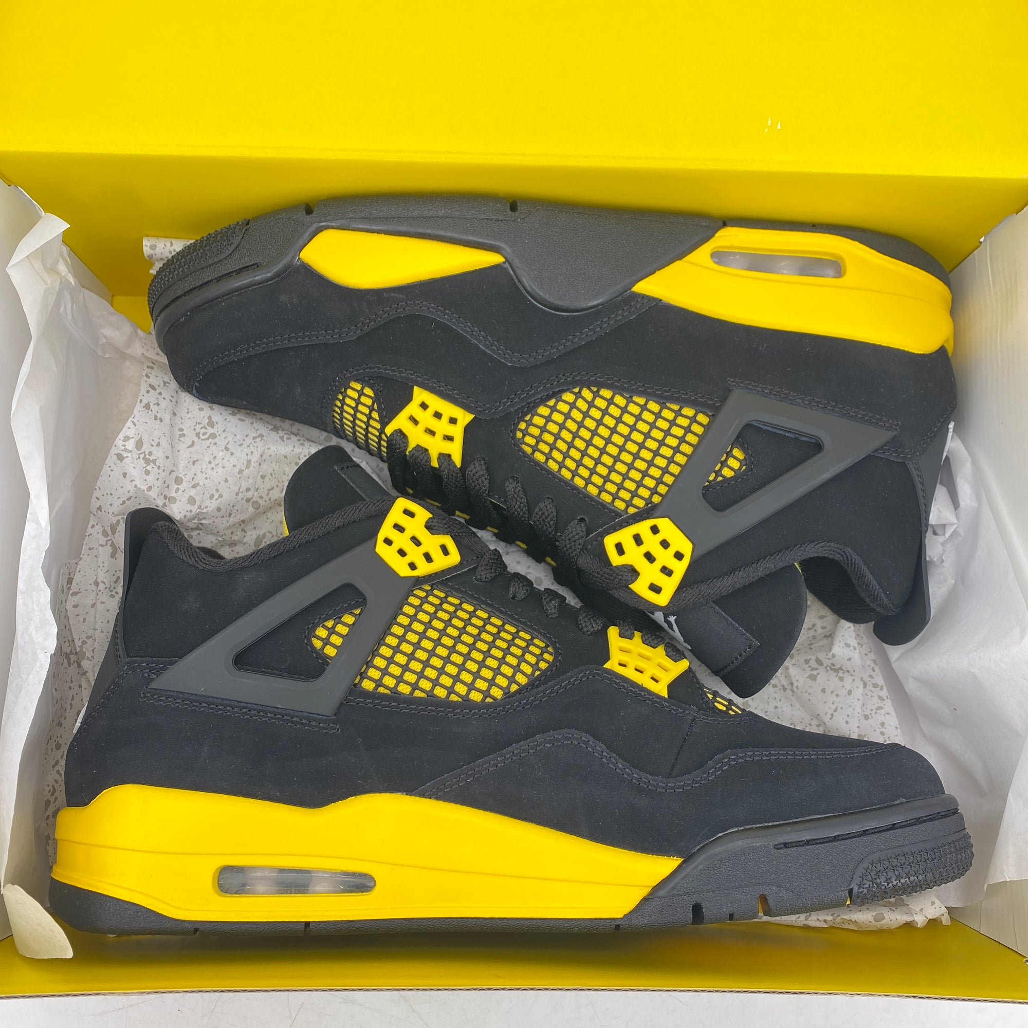 Air Jordan 4 Retro &quot;Thunder&quot; 2023 New Size 10.5