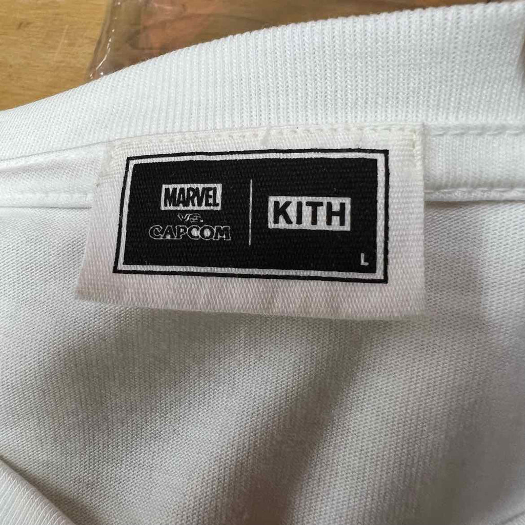 Kith T-Shirt "NEW AGE OF HEROES" White New Size L