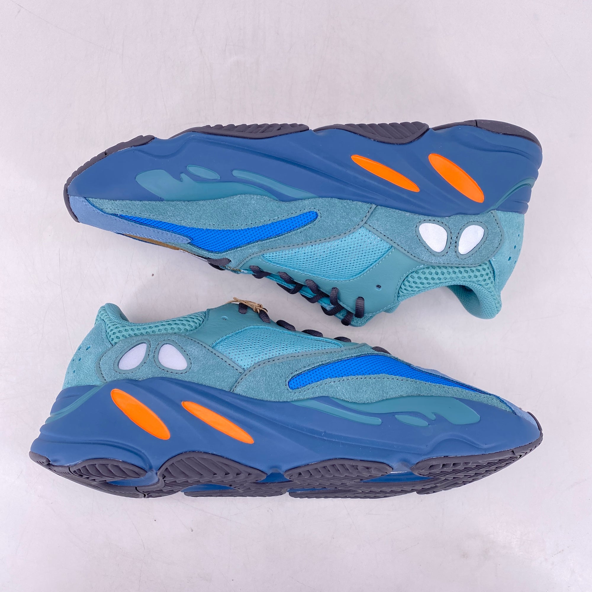 Yeezy 700 &quot;Faded Azure&quot; 2021 New Size 11.5