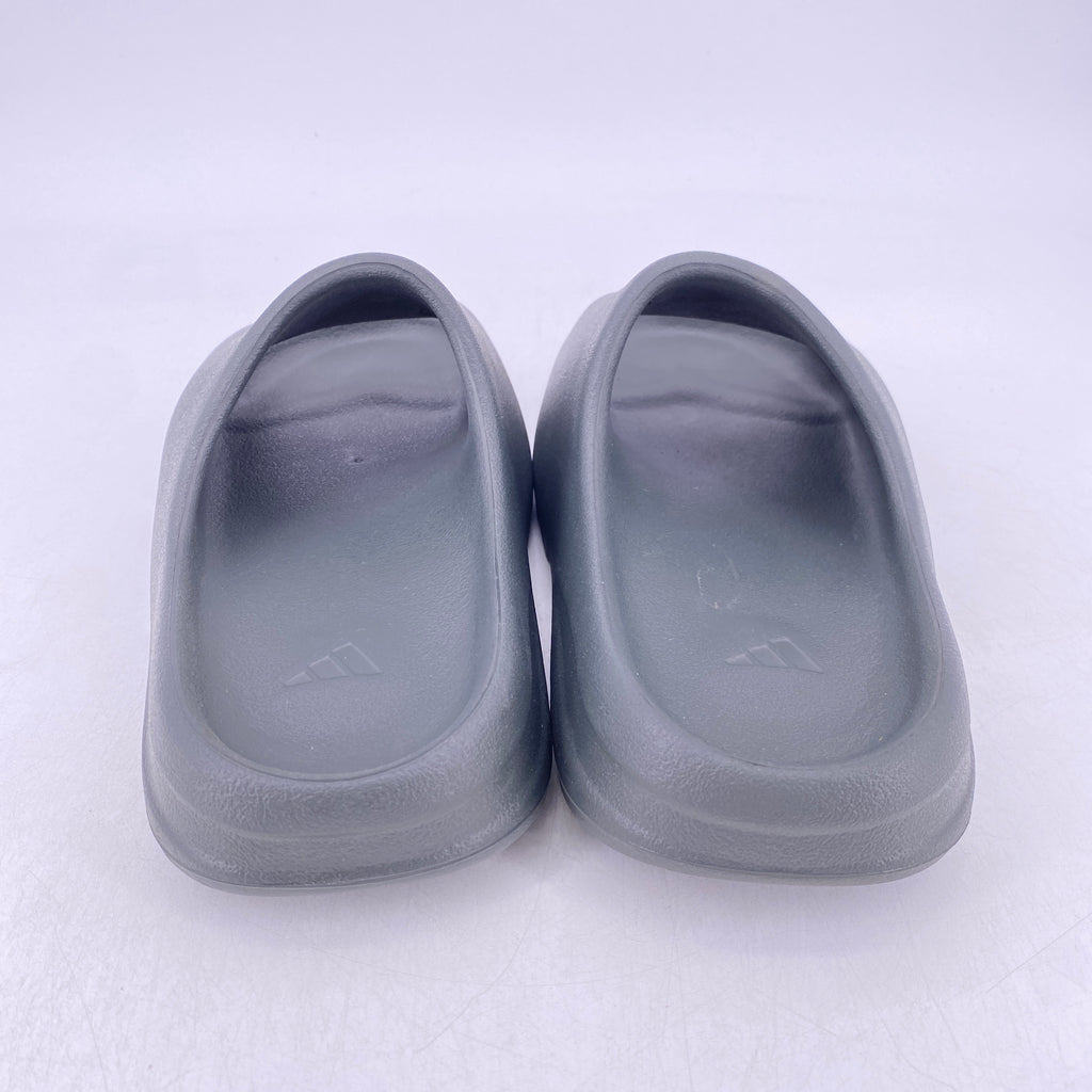 Yeezy Slide "Dark Onyx"  Used Size 8