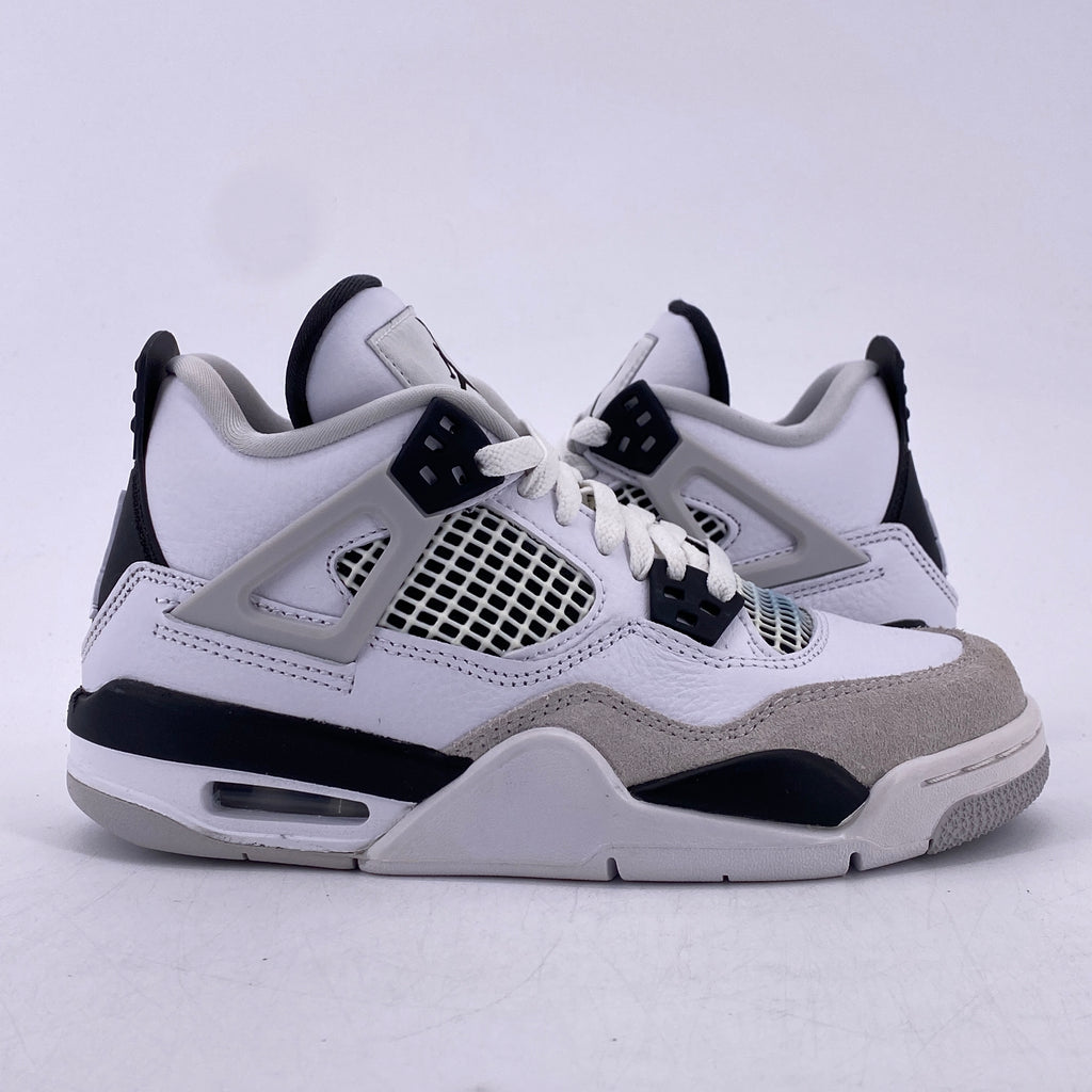 Air Jordan (GS) 4 Retro "Military Black" 2022 New Size 4Y