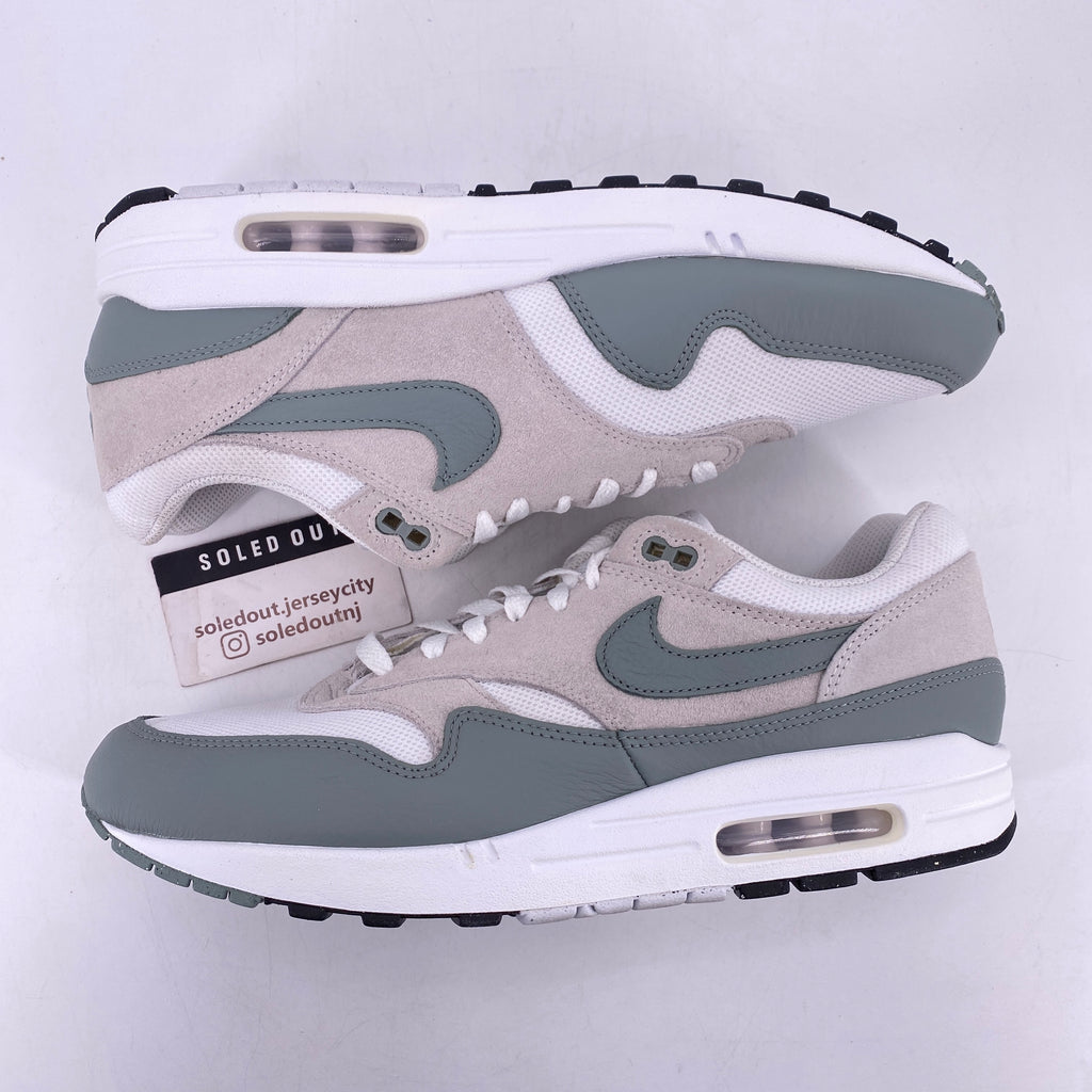 Nike Air Max 1 "White Mica Green" 2023 Used Size 11.5