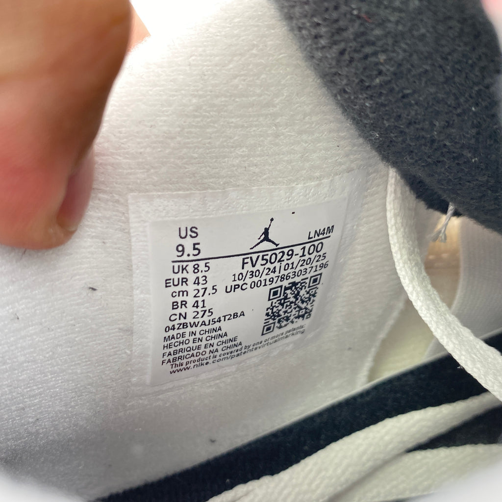 Air Jordan 4 Retro "White Cement" 2025 Used Size 9.5