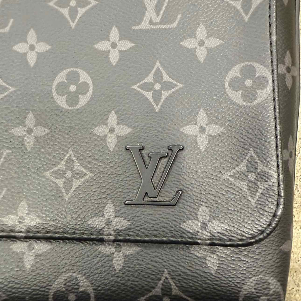 Louis Vuitton Messenger Bag "MONOGRAM ECLIPSE" Used Black Size OS