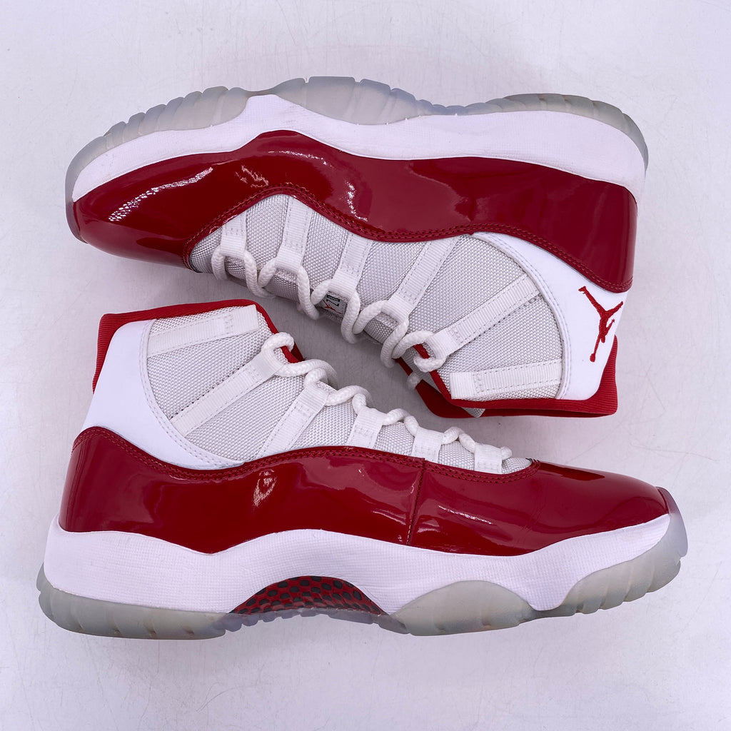 Air Jordan 11 Retro "Cherry" 2022 Used Size 9.5