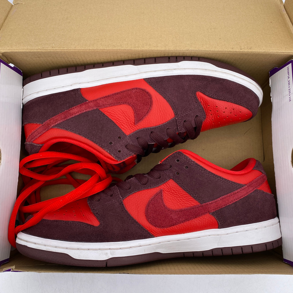 Nike SB Dunk Low "Cherry" 2022 Used Size 10.5