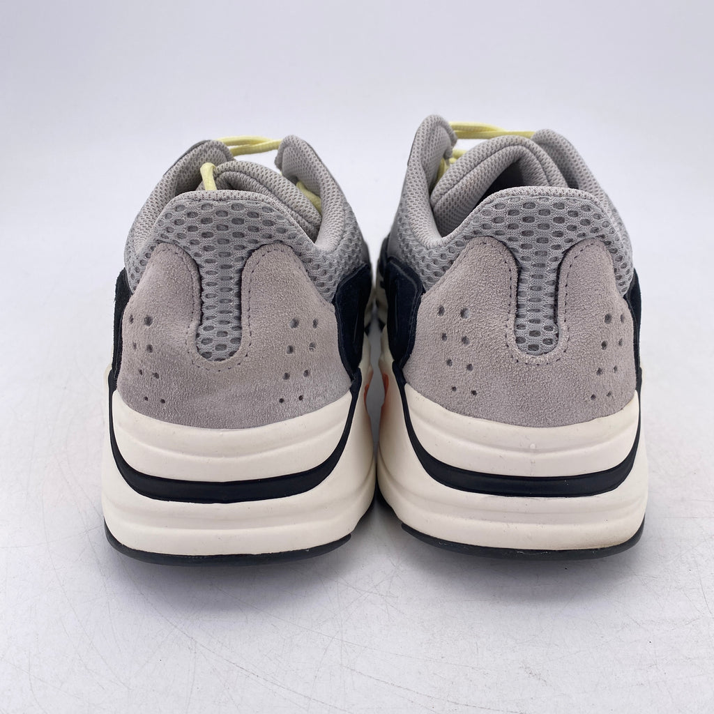 Yeezy 700 "Waverunner" 2017 Used Size 11