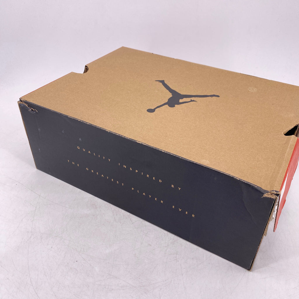 Air Jordan 12 Retro "White Dark Grey" 2019 Used Size 9.5