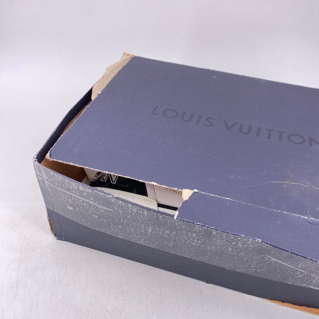 Louis Vuitton Trainer "Black White"  New Size 10LV
