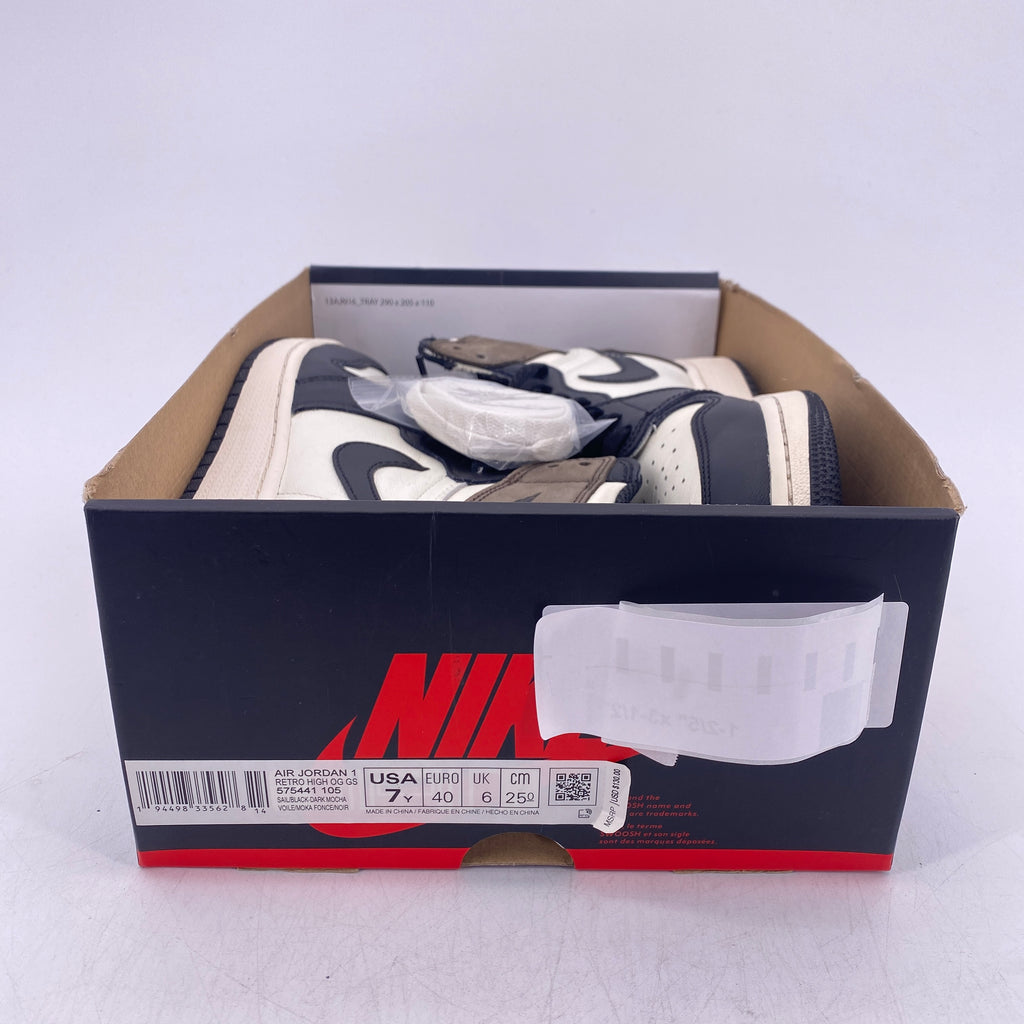 Air Jordan (GS) 1 Retro High "Dark Mocha" 2020 Used Size 7Y