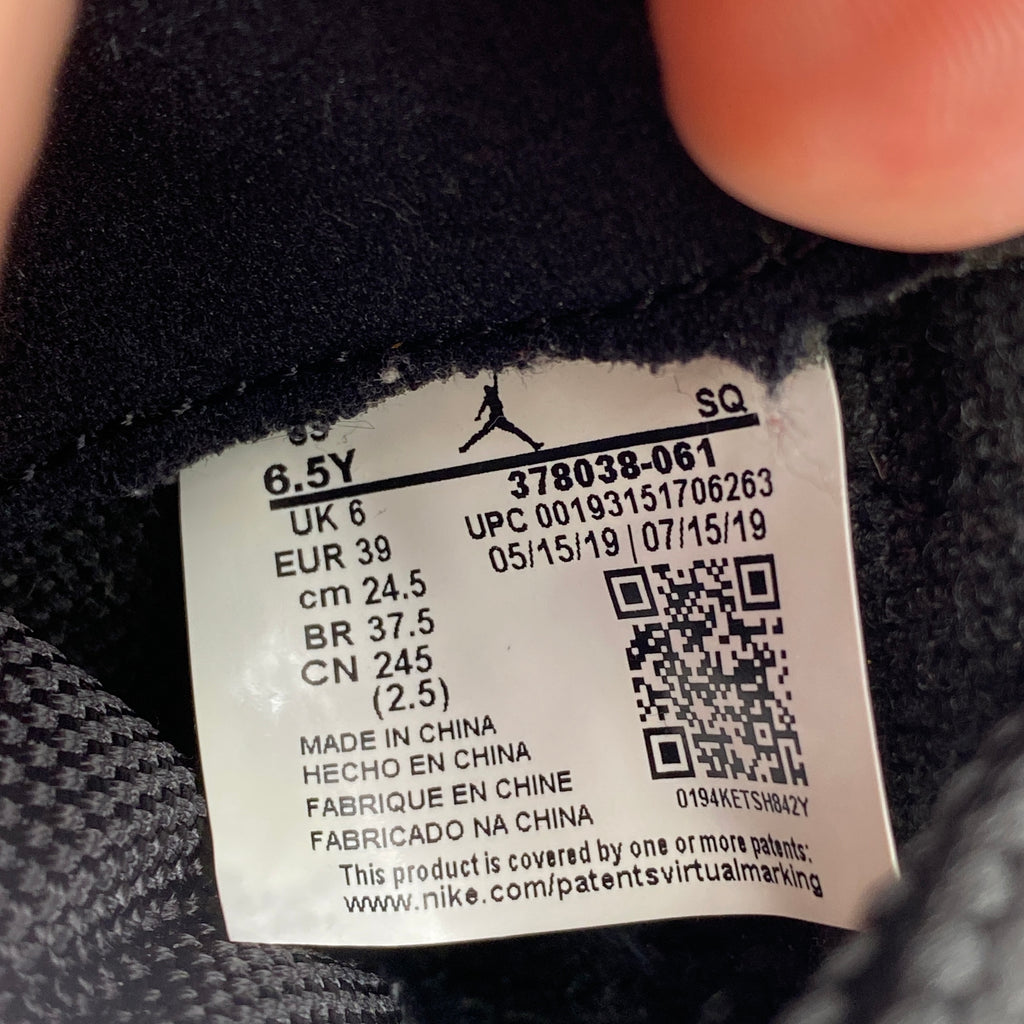 Air Jordan (GS) 11 Retro "Bred" 2019 Used Size 6.5Y