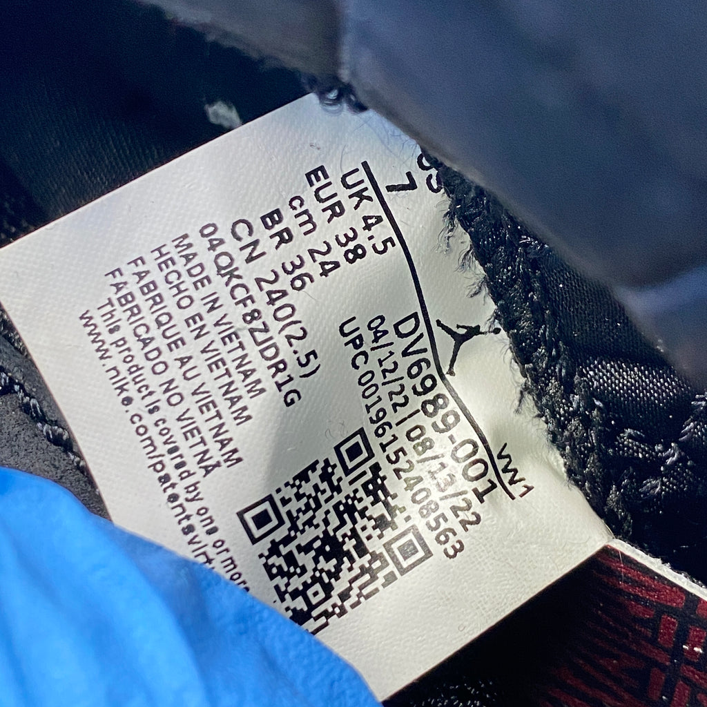 Air Jordan (W) 12 Retro "A Ma Maniere Black" 2023 Used Size 7W