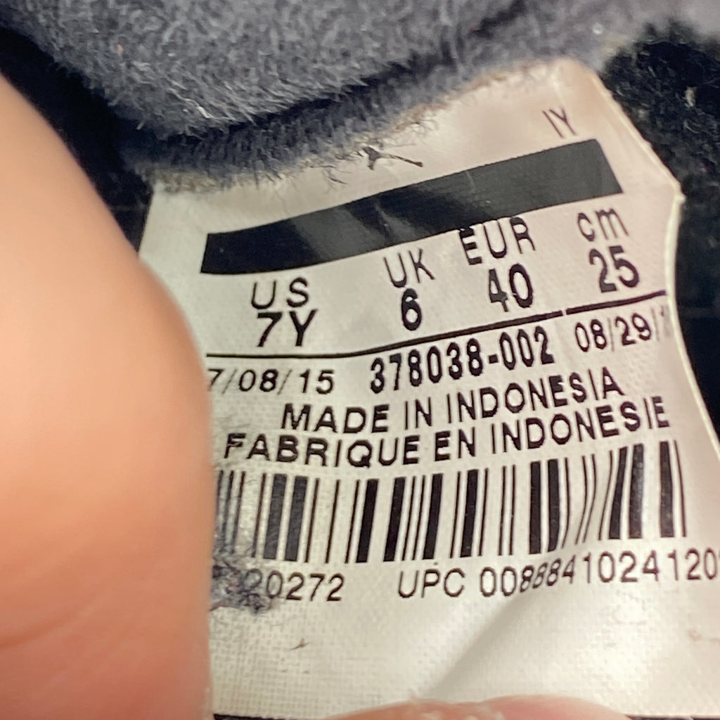 Air Jordan (GS) 11 Retro "72-10" 2015 Used Size 7Y