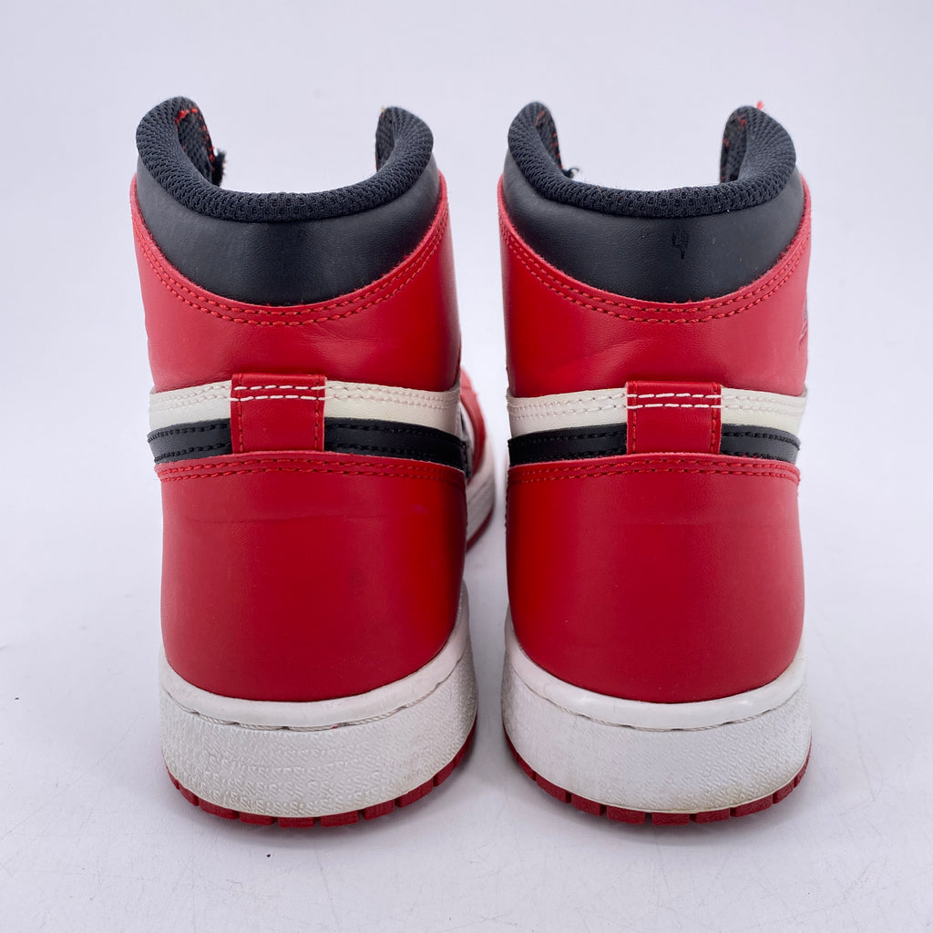 Air Jordan (GS) 1 Retro High "Chicago" 2015 Used Size 7Y