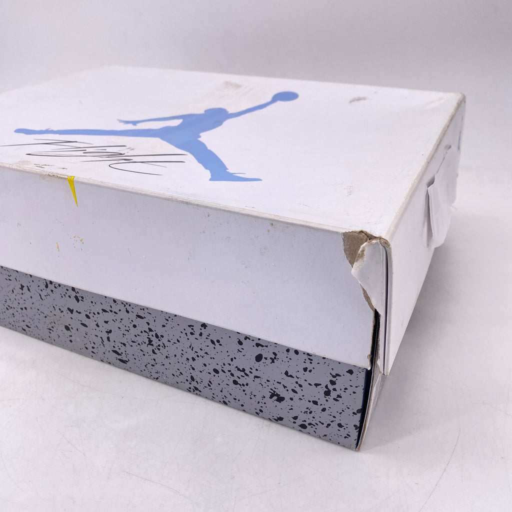 Air Jordan 4 Retro "University Blue" 2021 Used Size 8