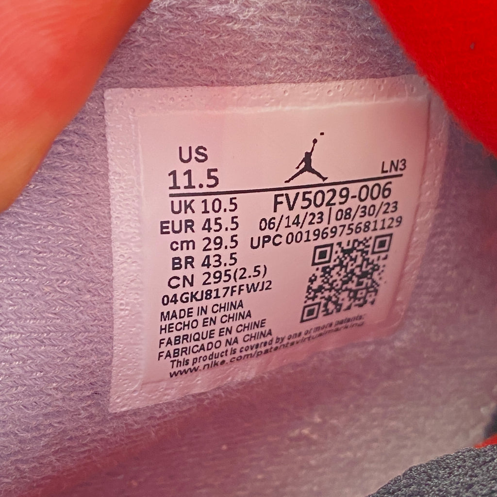 Air Jordan 4 Retro "Bred Reimagined" 2024 Used Size 11.5