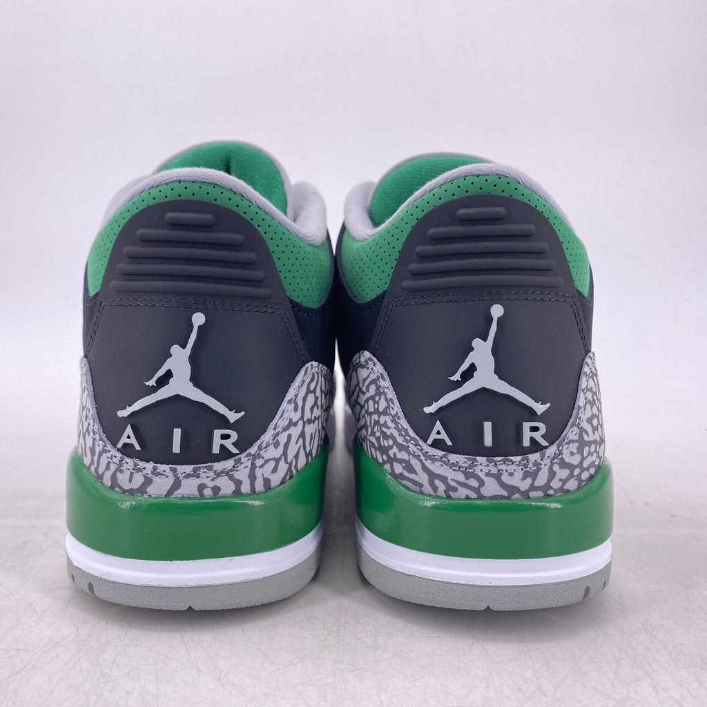 Air Jordan 3 Retro "Pine Green" 2021 Used Size 11.5