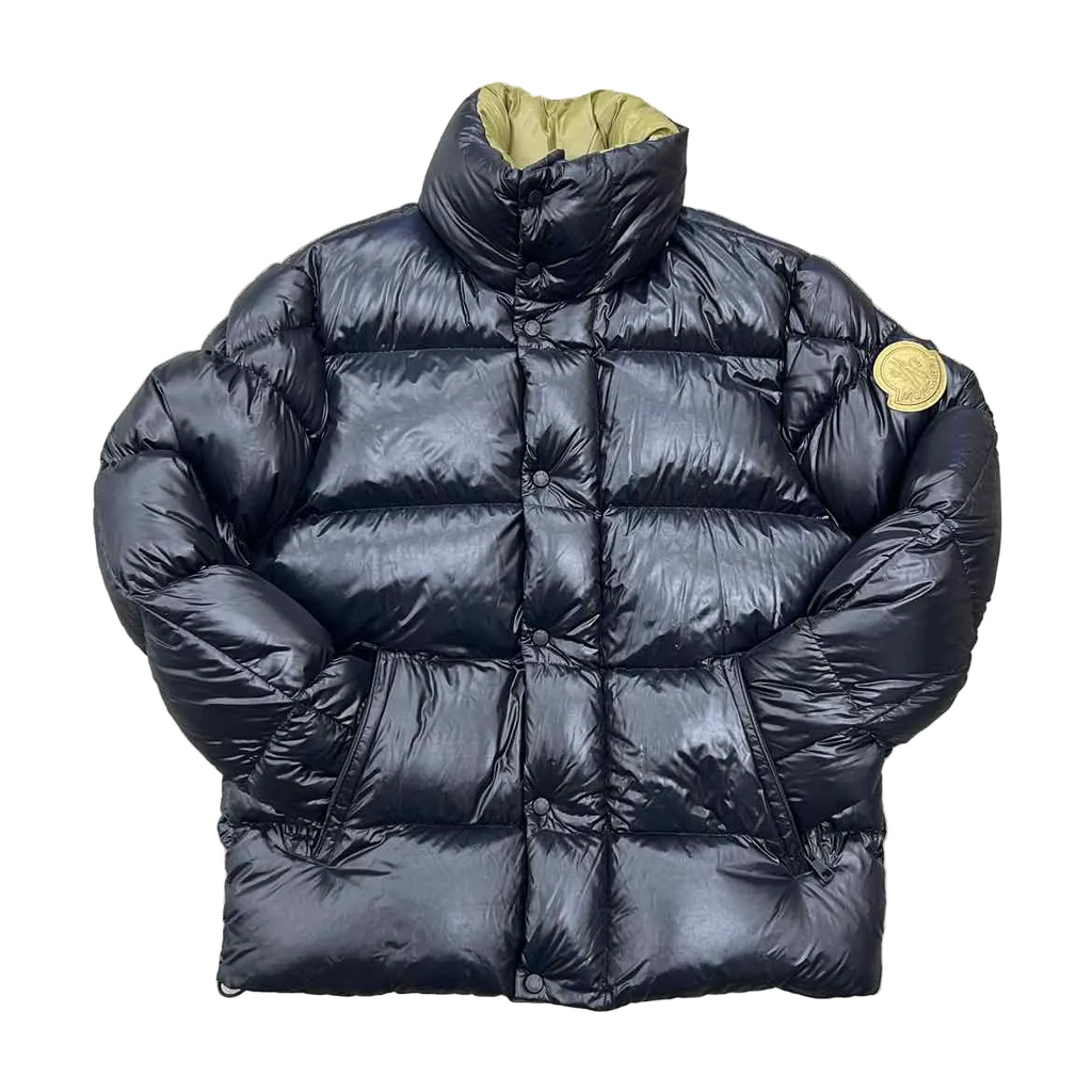 Moncler Jacket "GIUBBOTTO DERVO" Black Used Size 4
