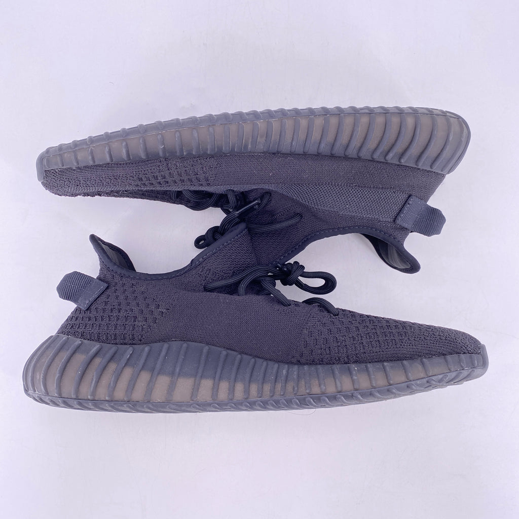 Yeezy 350 v2 "Onyx" 2022 Used Size 13.5