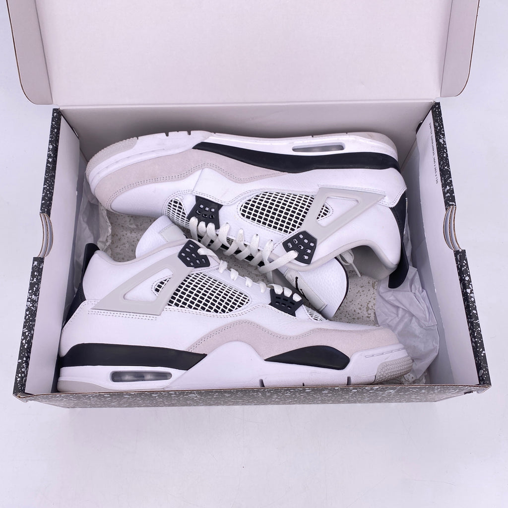 Air Jordan 4 Retro "Military Black" 2022 Used Size 13