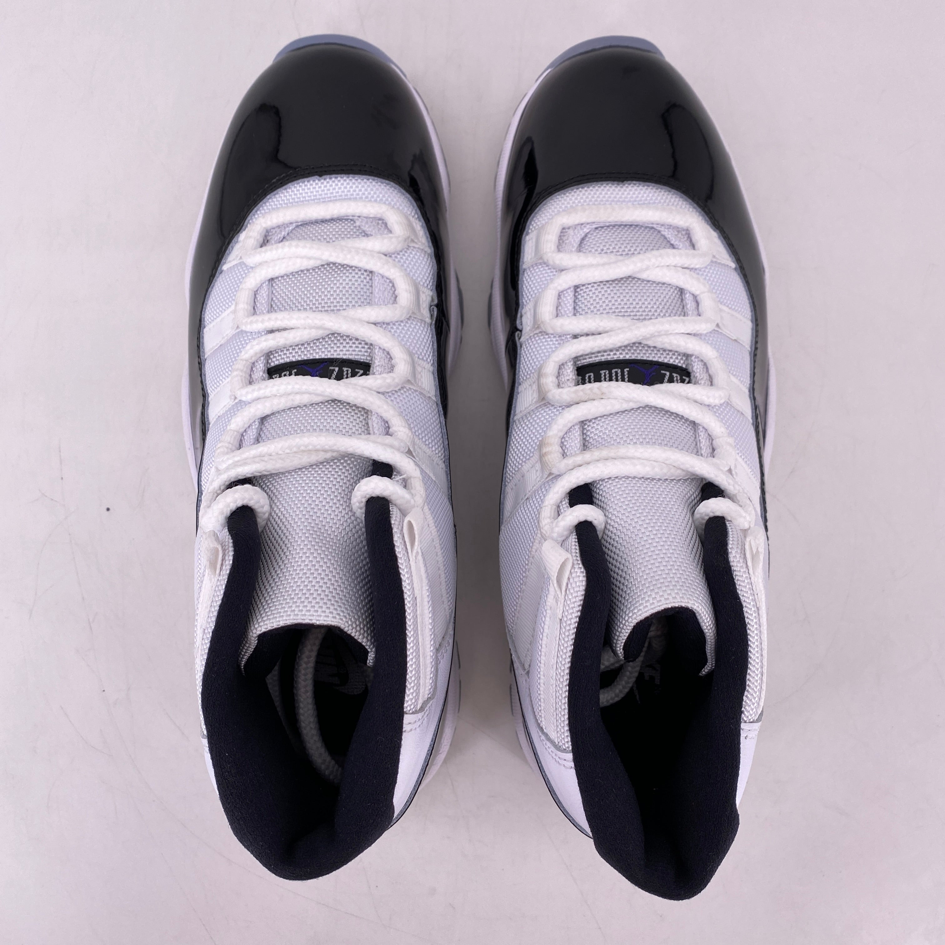 Air Jordan 11 Retro &quot;Concord&quot; 2018 Used Size 8.5