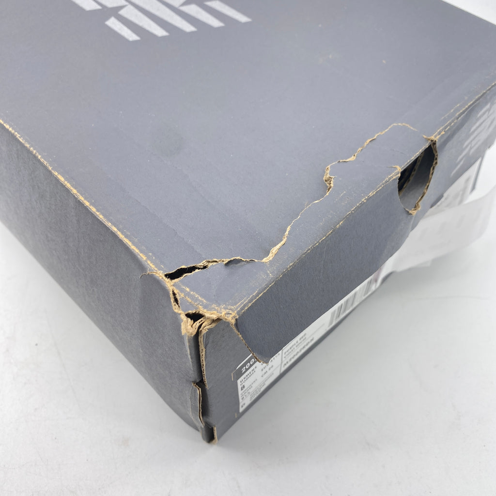 New Balance 2002R "Protection Pack Pink" 2022 Used Size 8