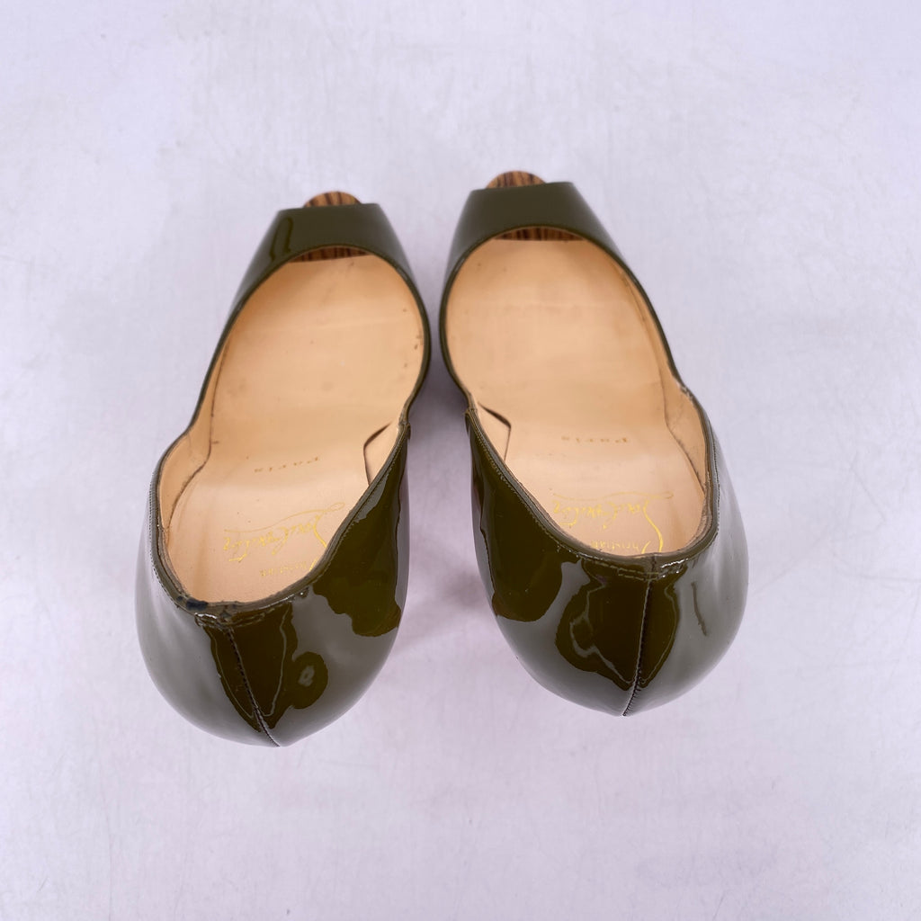 Christian Louboutin Heels "Banane Kaki"  Used Size 37