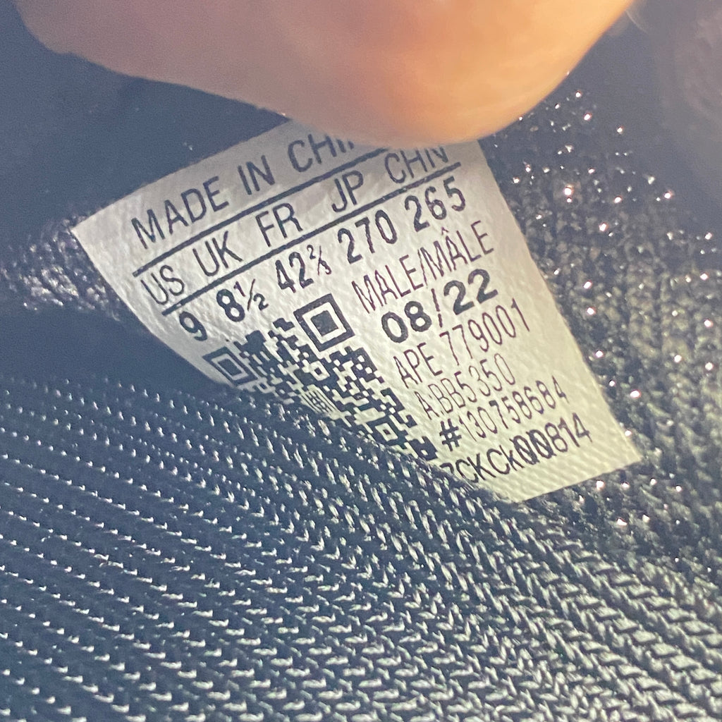 Yeezy 350 "Pirate Black" 2023 New Size 9