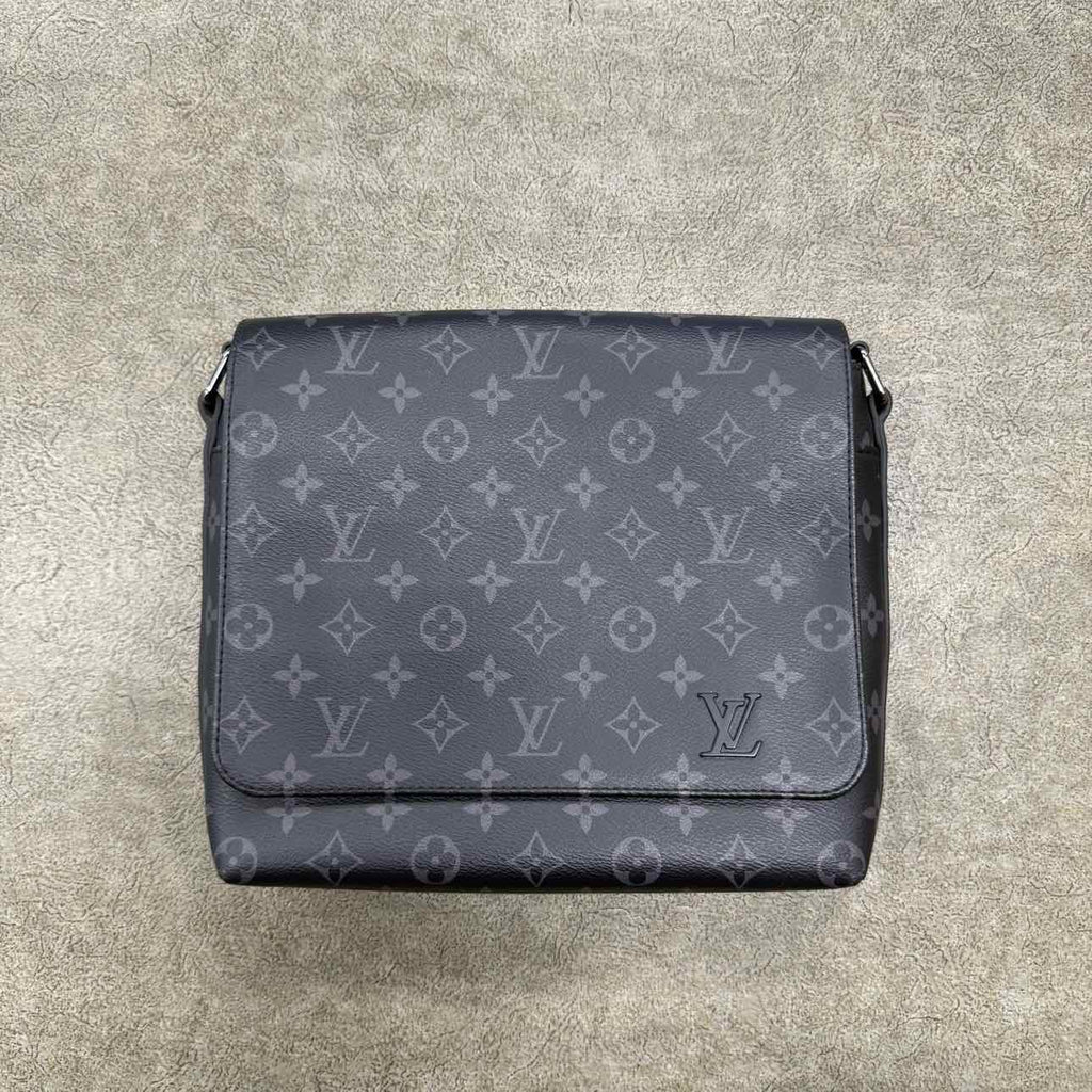 Louis Vuitton Messenger Bag "MONOGRAM ECLIPSE" Used Black Size OS