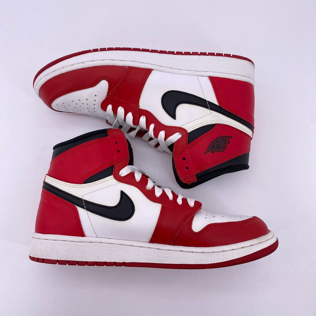 Air Jordan (GS) 1 Retro High "Chicago" 2015 Used Size 7Y