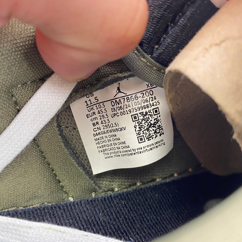 Air Jordan 1 Low OG SP "Medium Olive" 2024 Used Size 11.5