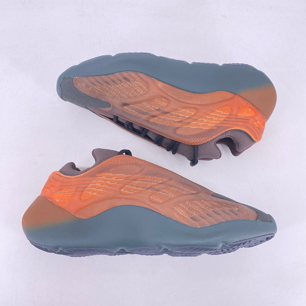 Yeezy 700 v3 "Copper Fade" 2021 New Size 11