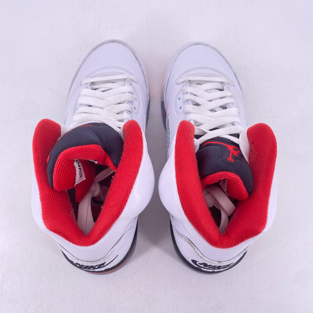 Air Jordan (GS) 5 Retro "Fire Red Black Tongue" 2025 Used Size 6Y