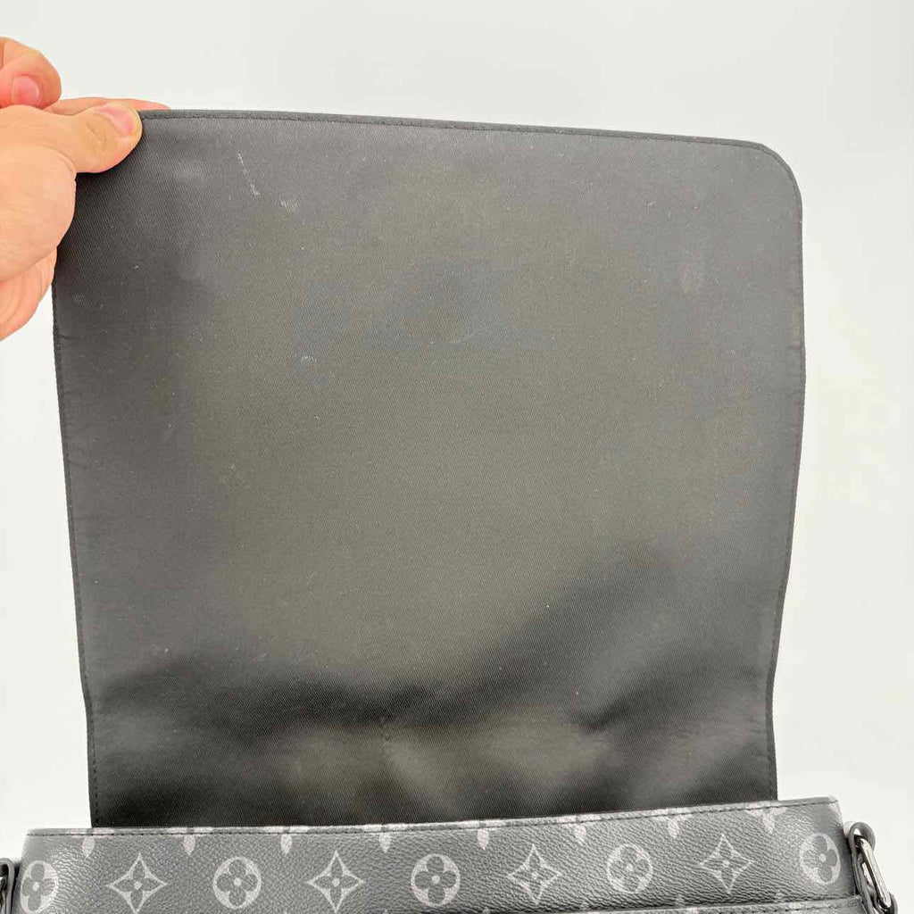 Louis Vuitton Messenger Bag "DISTRICT" Used Black Size PM