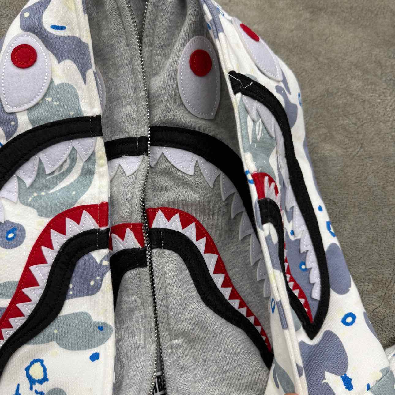 Bape Zip Up &quot;DOUBLE SHARK&quot; White Used Size XL