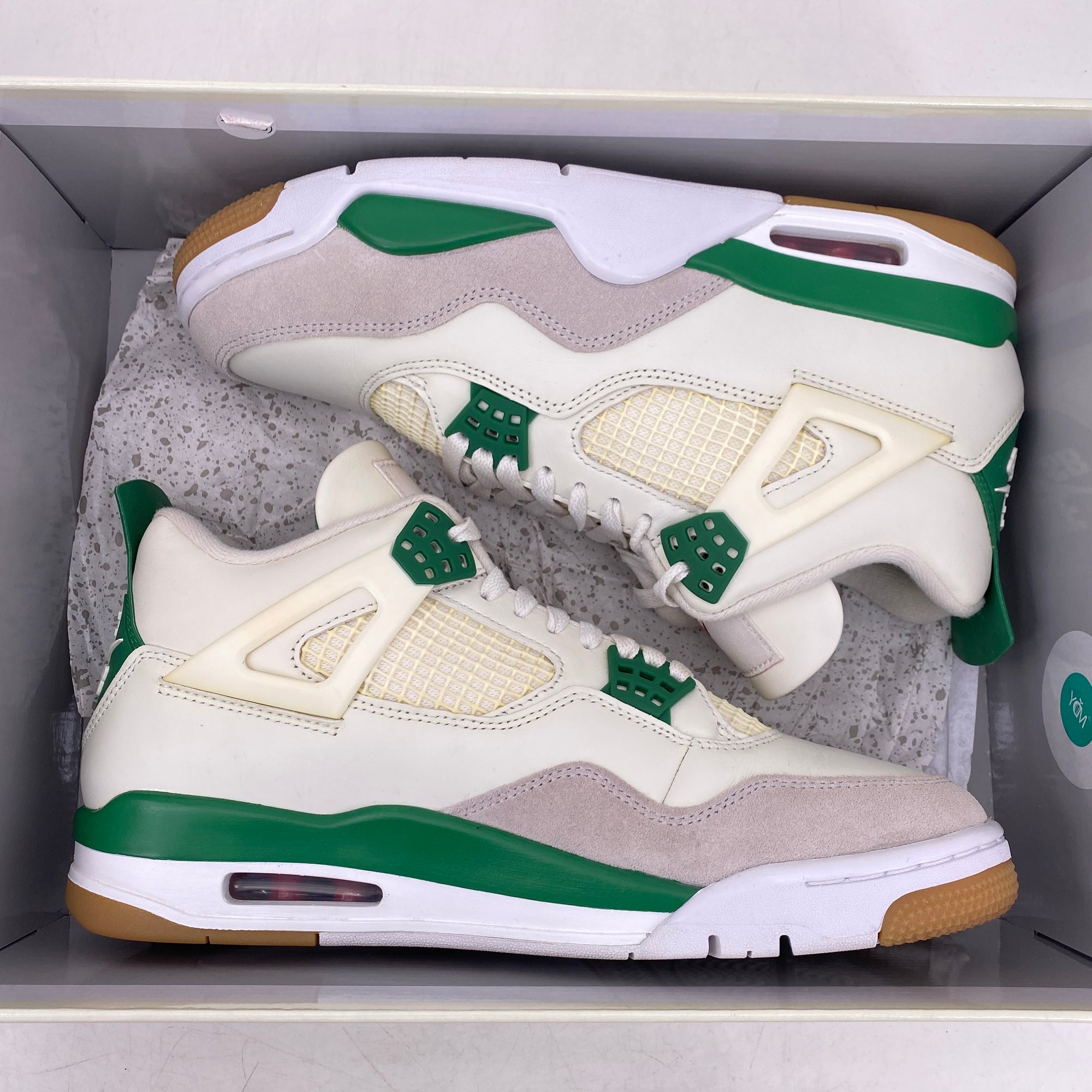 Air Jordan 4 Retro &quot;Pine Green&quot; 2023 Used Size 9.5