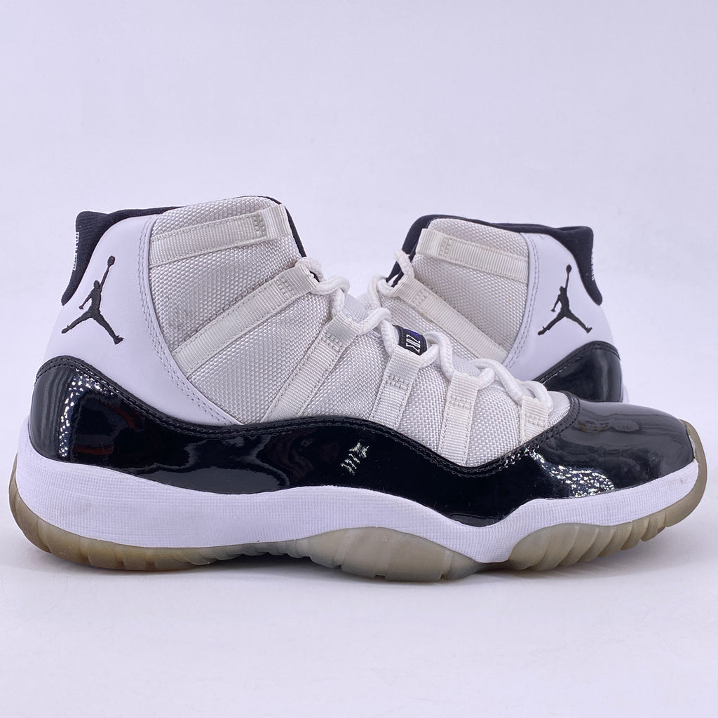 Air Jordan 11 Retro "Concord" 2011 Used Size 8.5