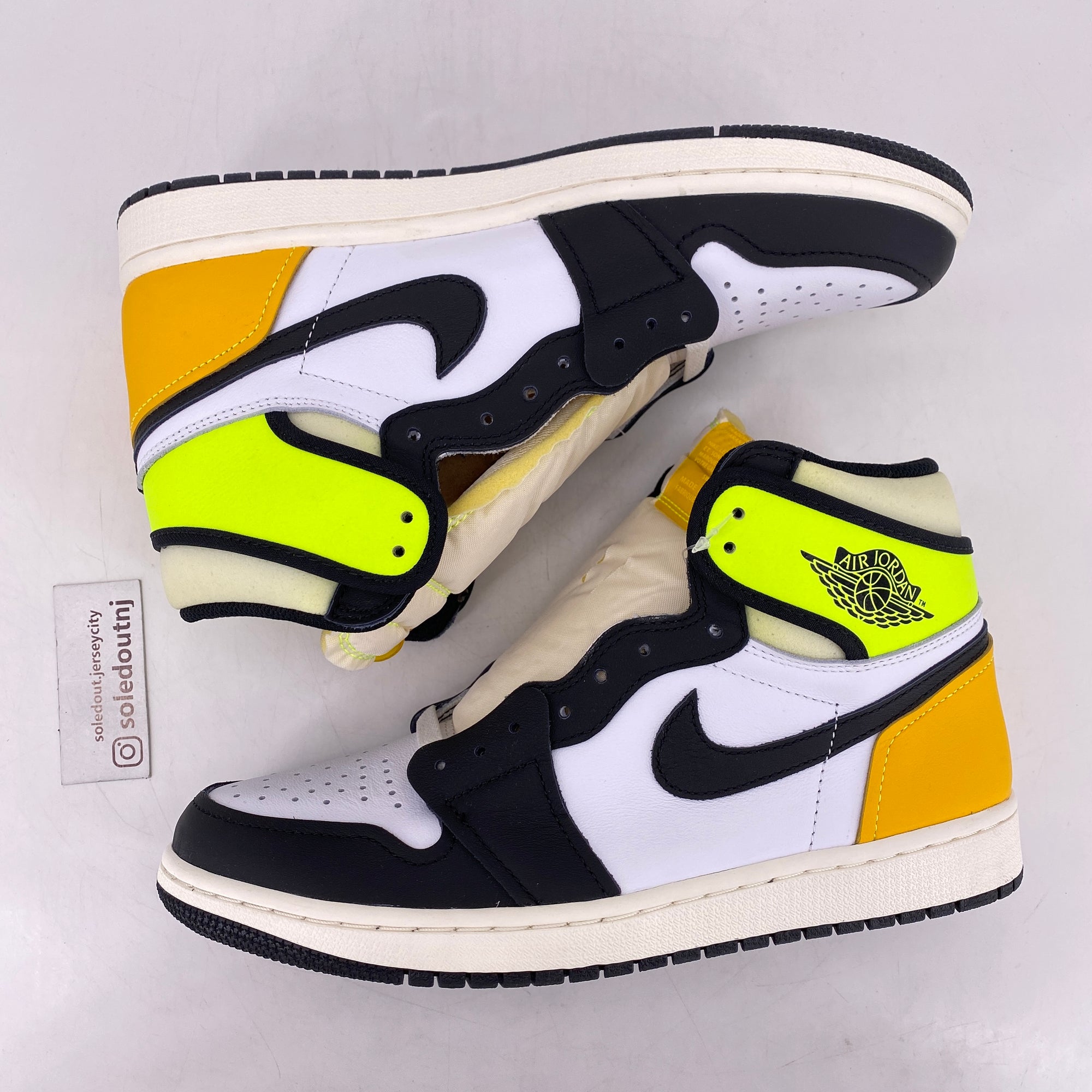 Air Jordan 1 Retro High OG &quot;Volt&quot; 2021 New Size 9