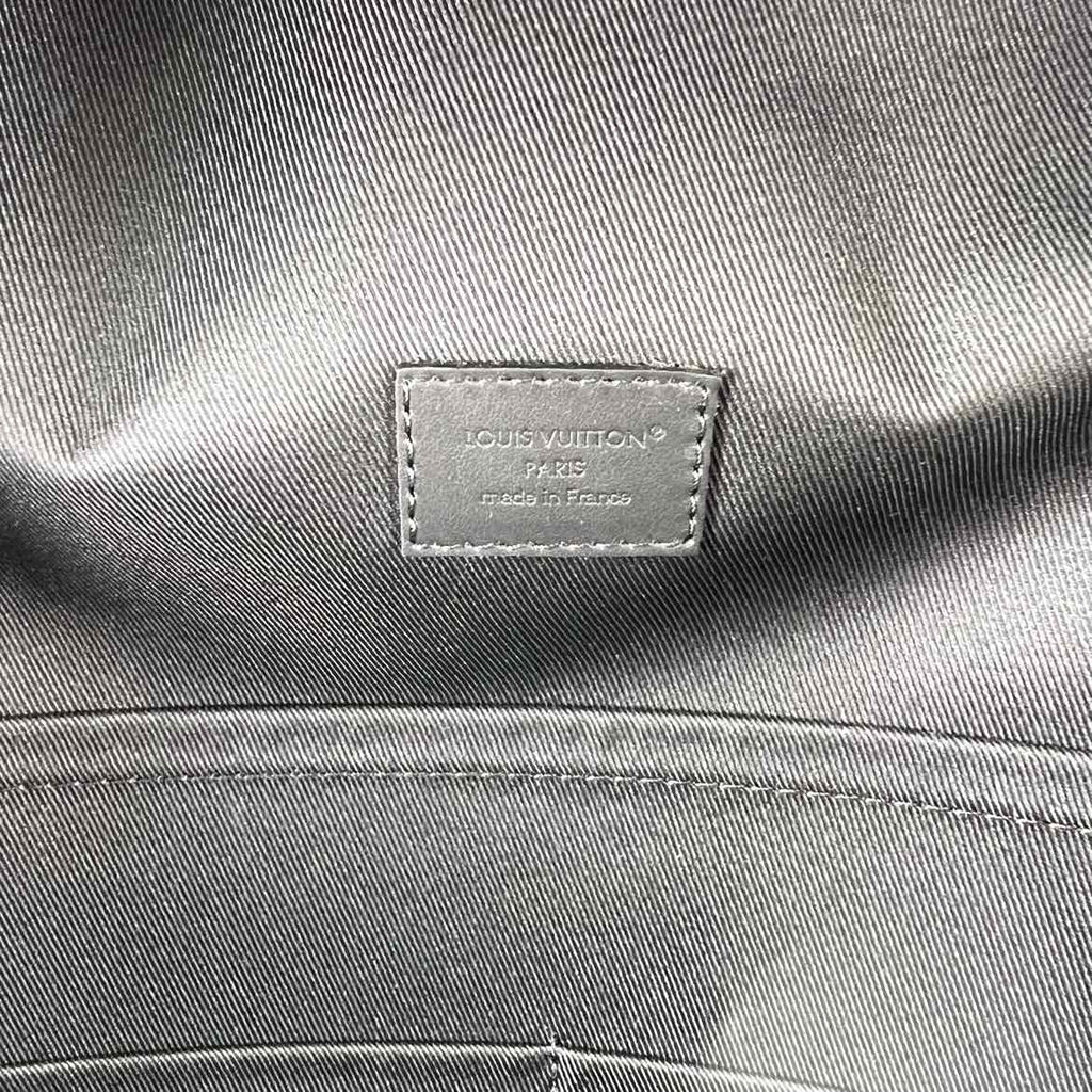 Louis Vuitton Backpack "DISCOVERY" New Black Size MM