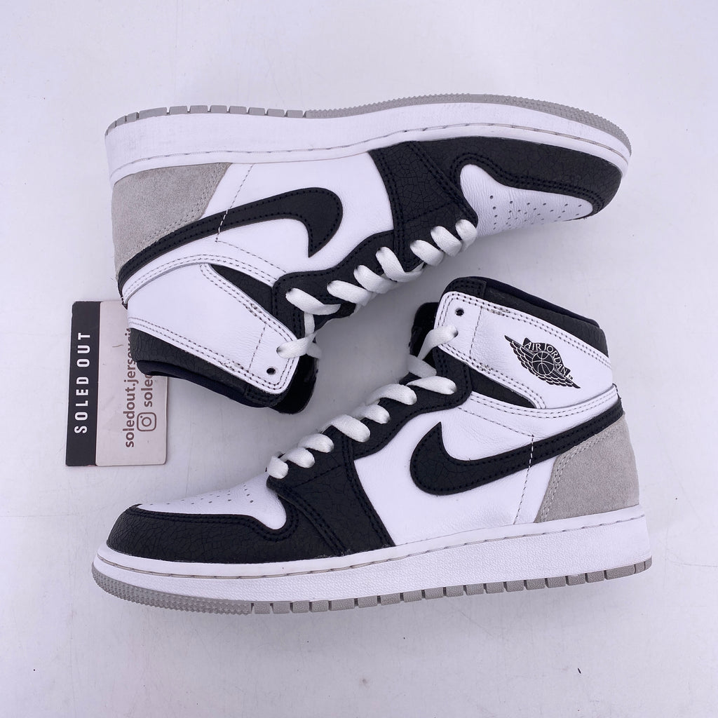 Air Jordan (GS) 1 Retro High OG "Bleached Coral" 2022 Used Size 5.5Y