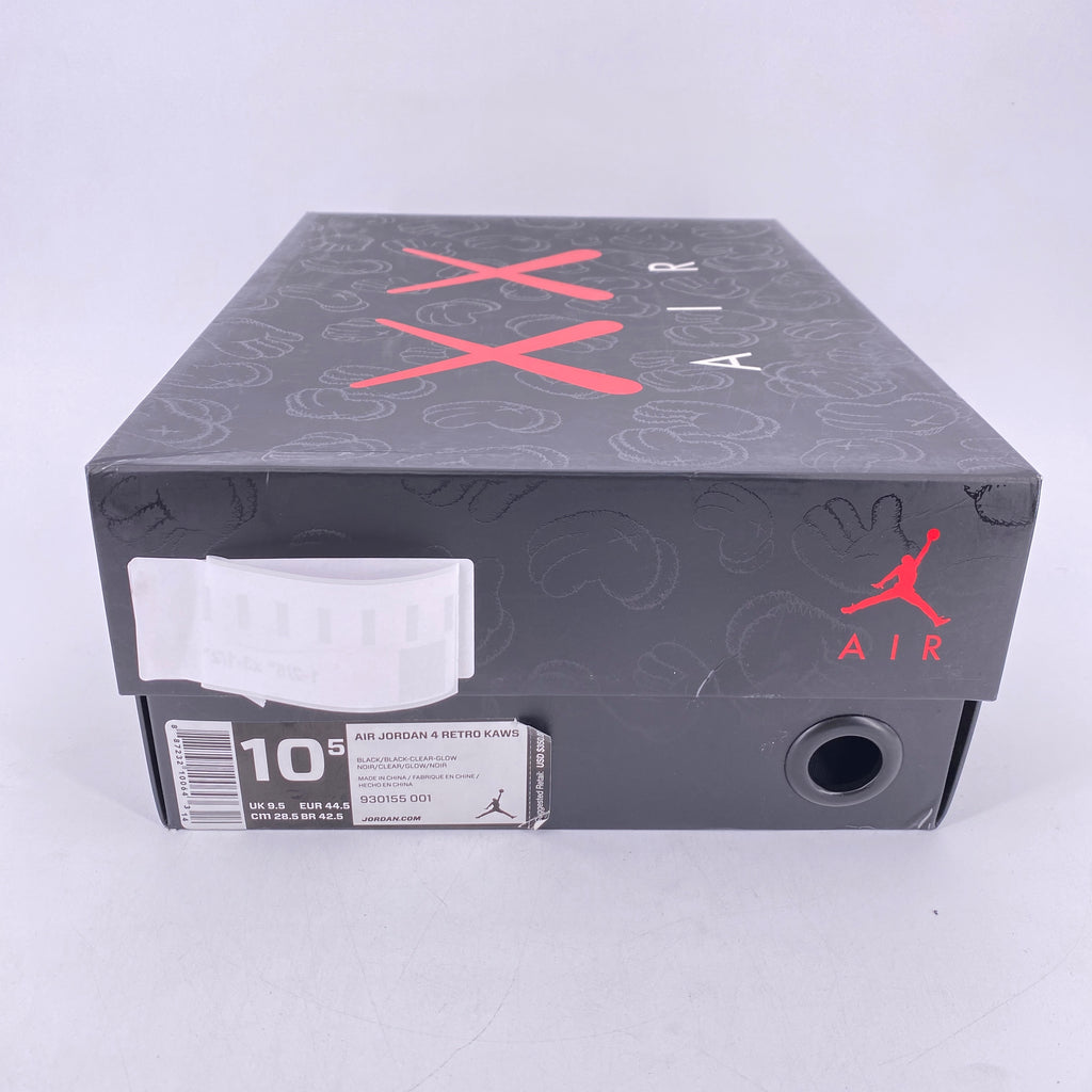 Air Jordan 4 Retro "Kaws Black" 2017 Used Size 10.5