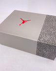 Air Jordan 3 Retro "Cool Grey" 2021 Used Size 8