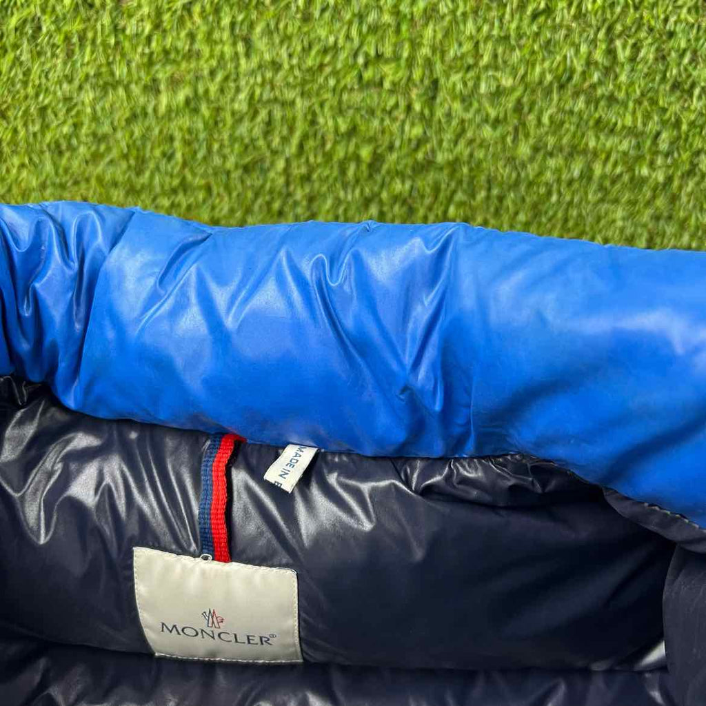 Moncler Jacket "LULE GIUBBOTTO" Blue Used Size 4