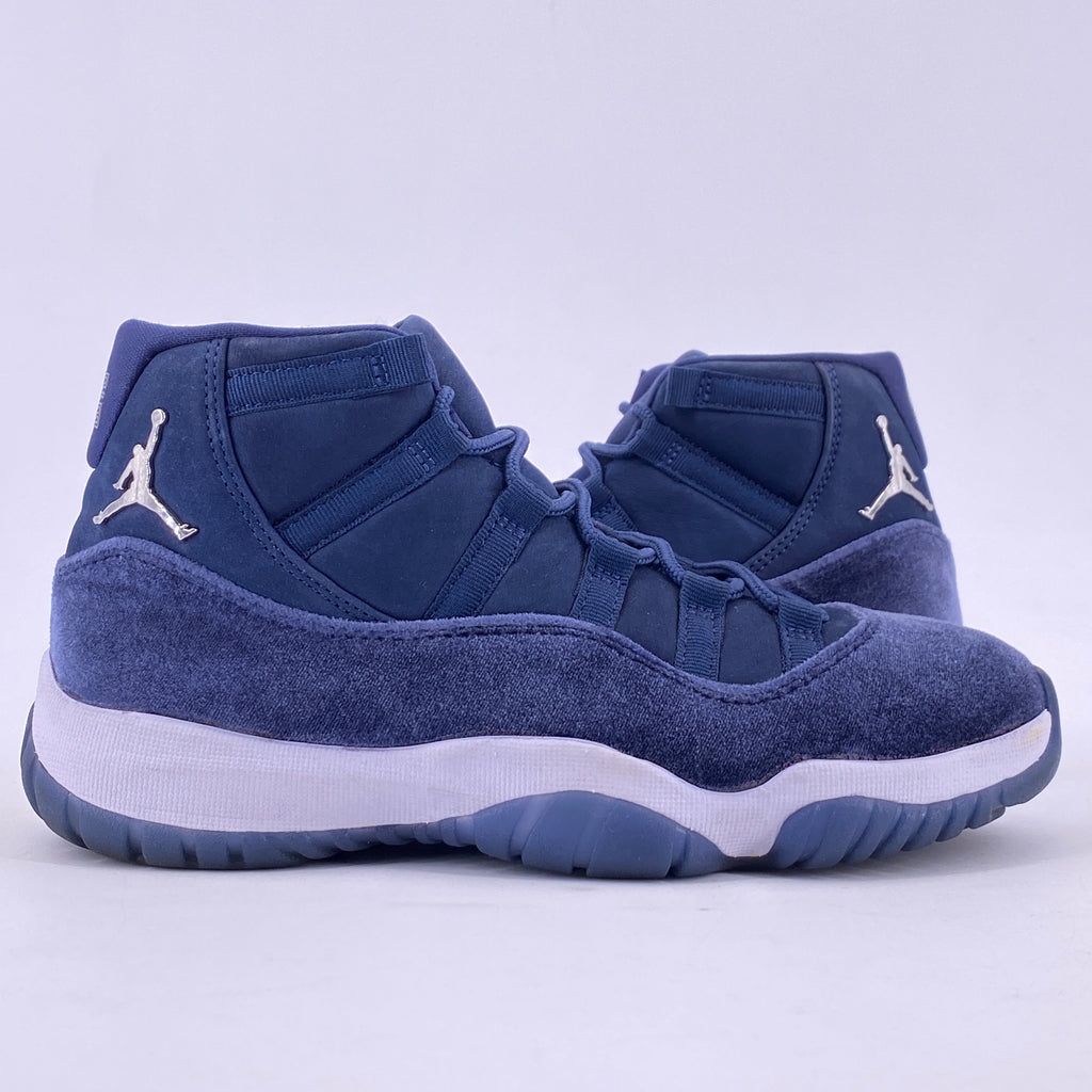 Air Jordan (W) 11 Retro "Midnight Navy" 2022 Used Size 8.5W