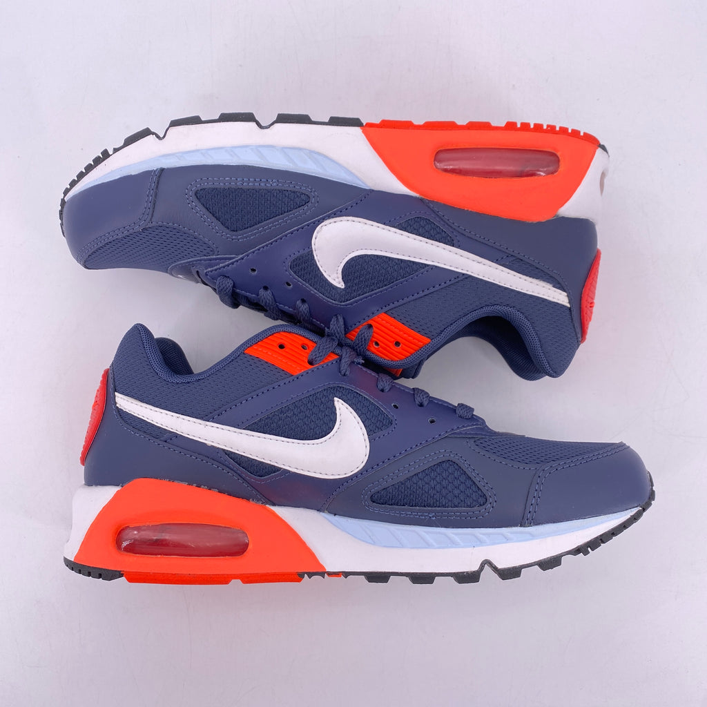 Nike (W) Air Max IVO "Blue Orange" 2017 Used Size 9W