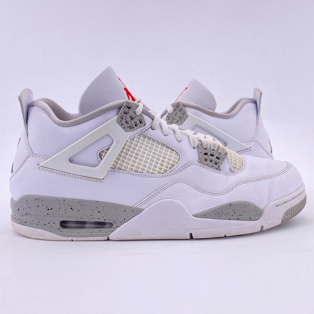 Air Jordan 4 Retro "White Oreo" 2021 Used Size 13