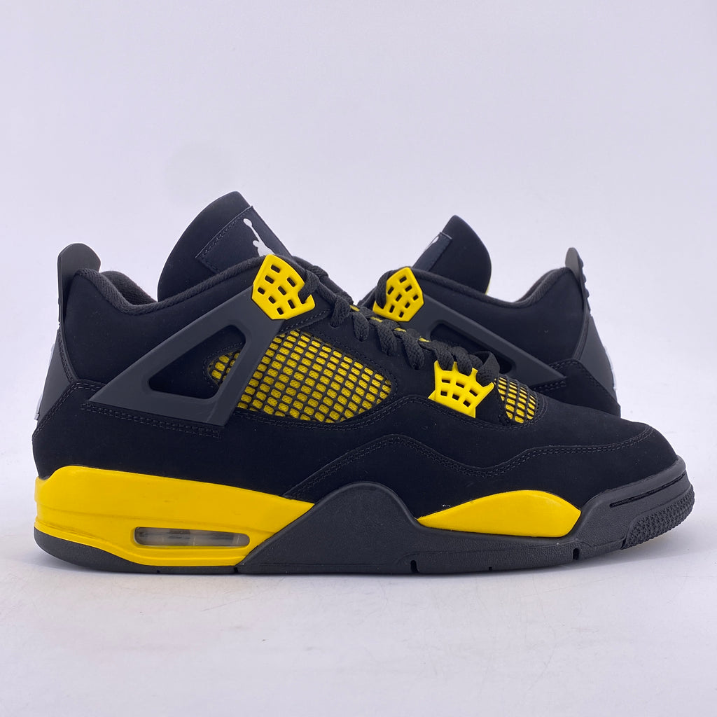 Air Jordan 4 Retro "Thunder" 2023 Used Size 12