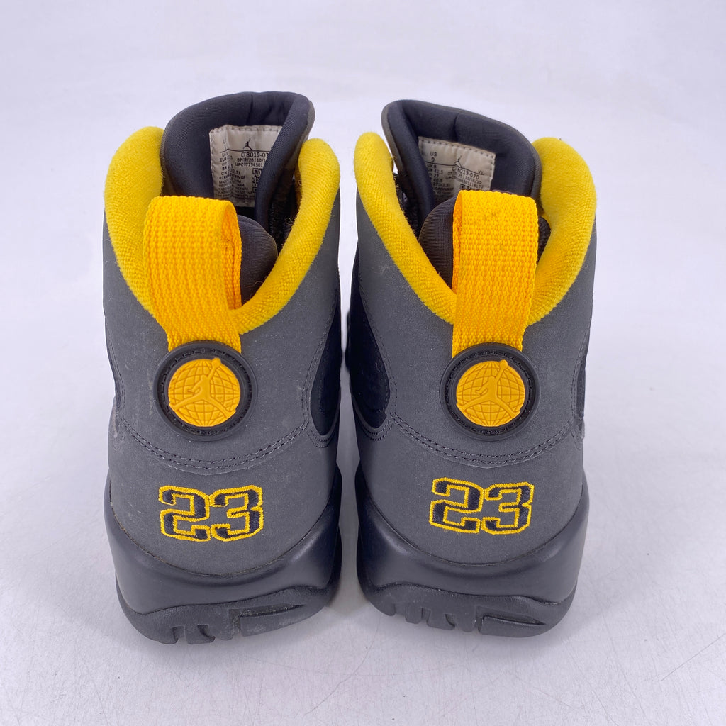 Air Jordan 9 Retro "University Gold" 2021 Used Size 9