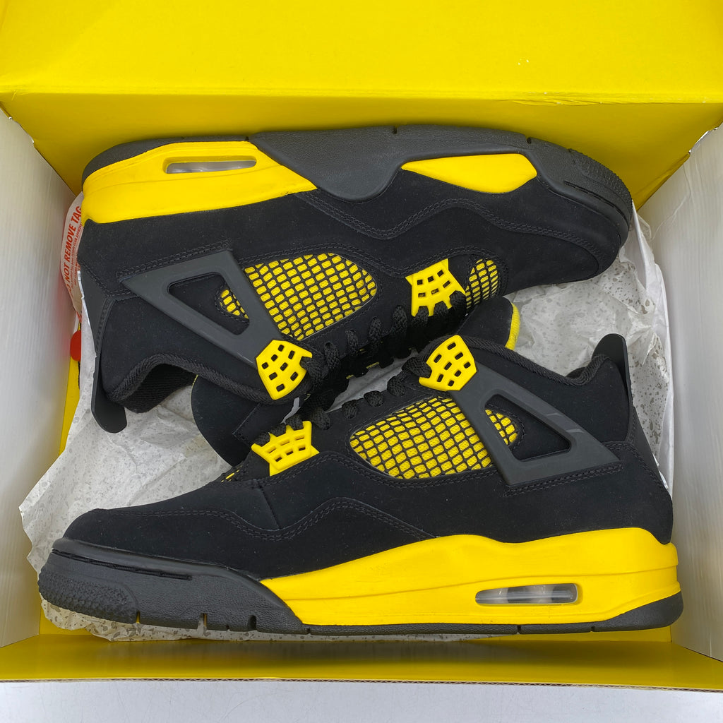 Air Jordan 4 Retro "Thunder" 2023 Used Size 9.5